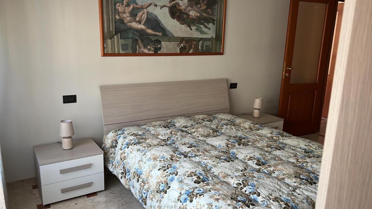 Alloggio Esposito Turin Bagian luar foto
